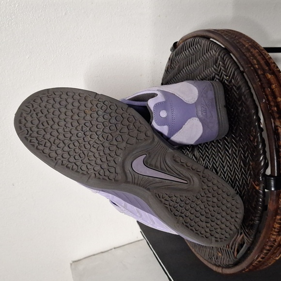 Nike Men\'s Athletic Shoes in Lavender and Black main image 5